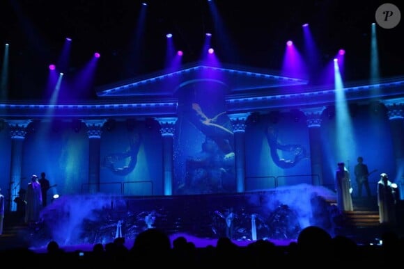 Kylie Minogue, "Les Folies Tour", à Paris, le 15 mars 2011