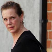 Elizabeth Perkins : Au naturel, l'actrice est ravissante !