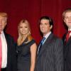 La dynastie Trump. De gauche à droite, le patriarche Donald Trump et ses enfants : Ivanka Trump, Donald Trump Jr. et Eric Trump posent à New-York en septembre 2007
