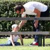 Gavin Rossdale et son fils Kingston (30 mars 2011 à Los Angeles)