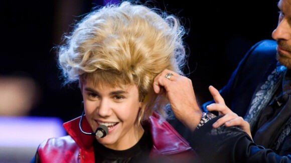 Justin Bieber : Les cheveux longs et blonds lui vont si bien !
