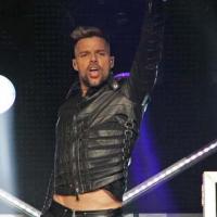 Ricky Martin : Sur scène, il lâche la bête (de cuir) qui est en lui !