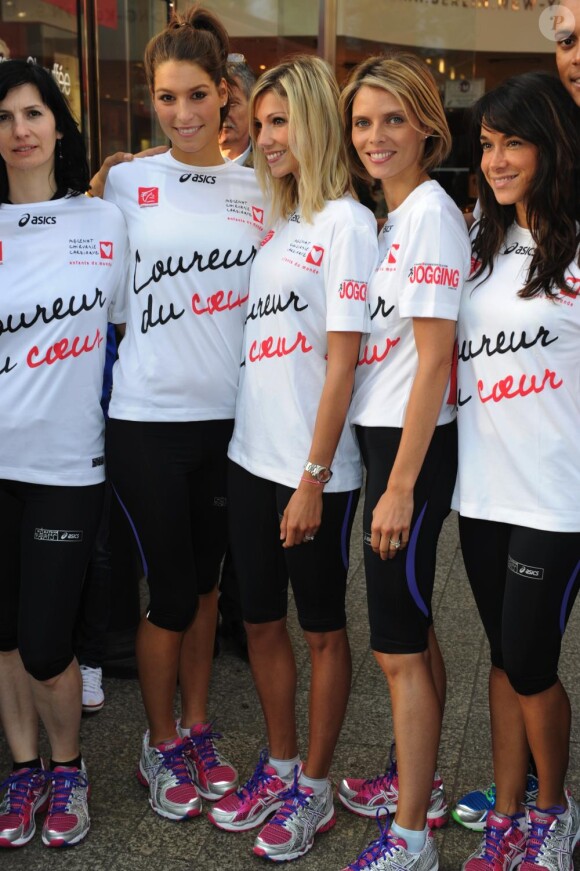 Laury Thilleman, Alexandra Rosenfeld, Sylvie Tellier et Karine Lima ont couru pour Mécénat Chirurgie Cardiaque, lors du 35ème Marathon de Paris, le 10 avril 2011