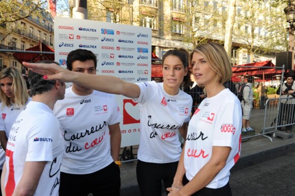Taïg Khris, Laury Thilleman et Sylvie Tellier ont couru pour Mécénat Chirurgie Cardiaque, lors du 35ème Marathon de Paris, le 10 avril 2011
