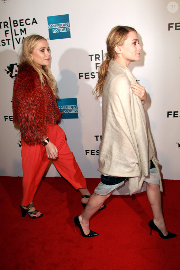 Mary-Kate et Ashley Olsen lors de la projection de The Union, dans le cadre du festival de Tribeca à New York le 20 avril 2011