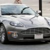 Voici la cause des humeurs de Laurence Fishburne : sa luxueuse Aston Martin, en rade...