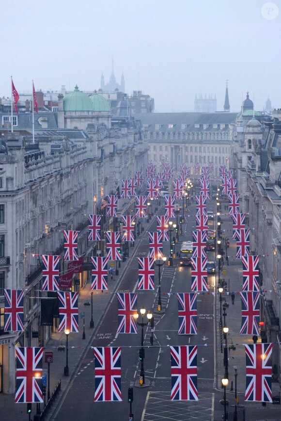 Londres s'est parée pour le mariage royal...