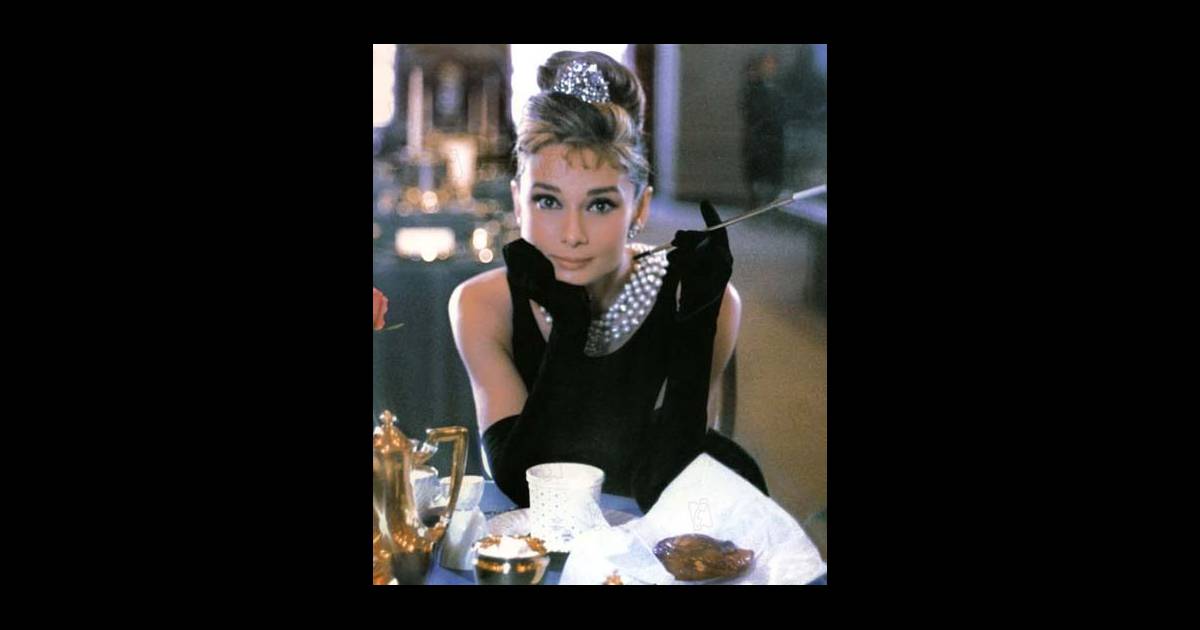 Audrey Hepburn Dans Diamants Sur Canapé Purepeople 