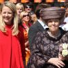 La princesse Mabel et la reine Beatrix lors du Koninginnedag, le 30 avril 2011, aux Pays-Bas.