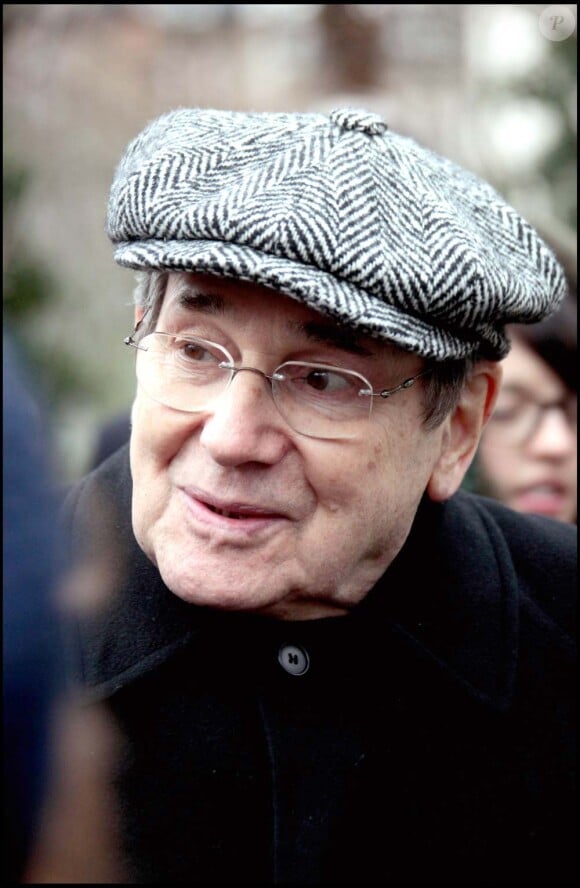 Robert Hossein, à Montmartre, le 16 décembre 2010.