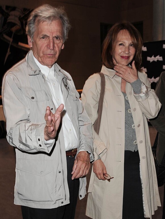 Costa-Gavras et Nathalie Baye à l'occasion de l'hommage donné à Jean-Pierre Aumont avec projection de La Nuit américaine, qui s'est tenu à la Cinémathèque Française, à Paris, le 2 mai 2011.
