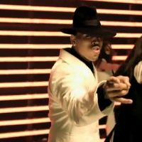 Chris Brown : Pour son clip hommage à Michael Jackson, il se prend pour lui !