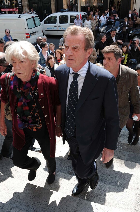 Bernard Kouchner, au dernier hommage rendu à Marie-France Pisier, à Paris, le 5 mai 2011.