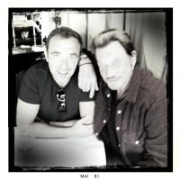 Johnny Hallyday et Nikos Aliagas : Pause déjeuner parisienne pour les 2 amis !
