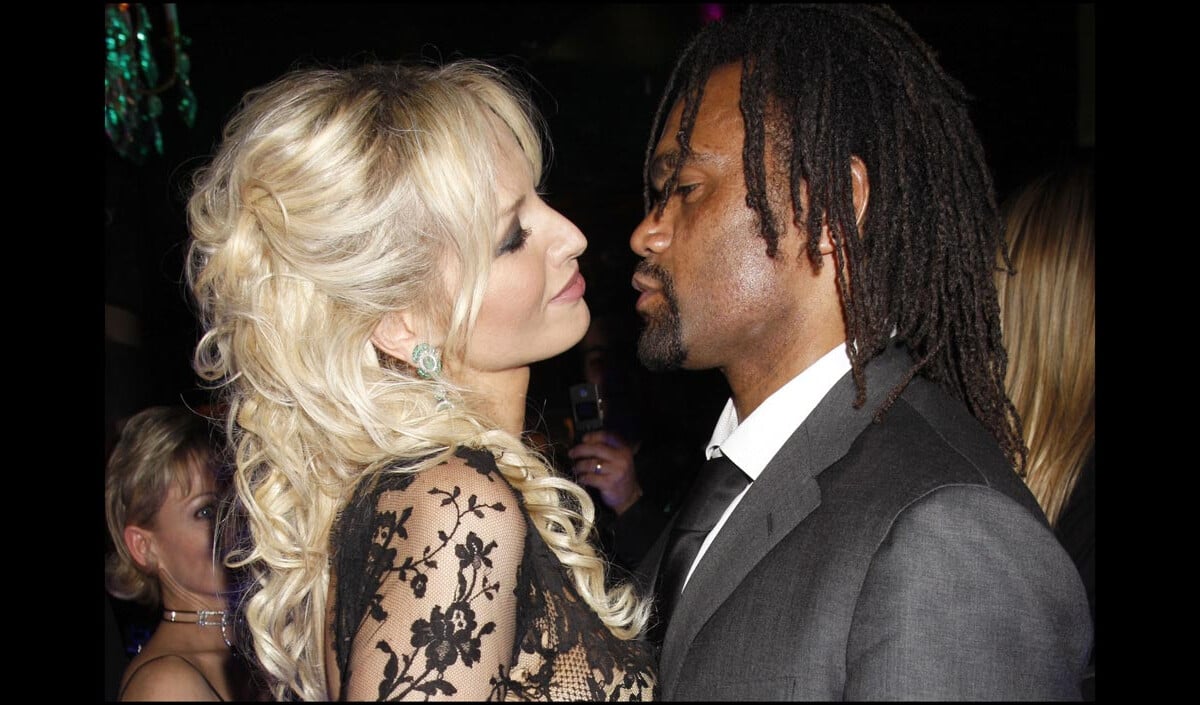 Photo : Adriana et Christian Karembeu se sont mariés en décembre 1998. 13  ans d'amour en images... - Purepeople