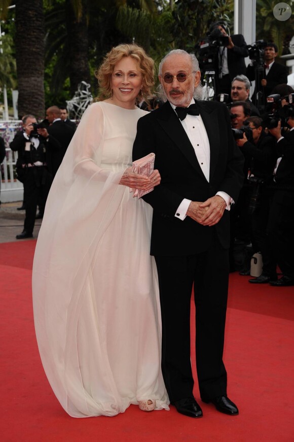 Faye Dunaway et Jerry Schatzberg lors de la cérémonie d'ouverture du 64ème Festival de Cannes, le 11 mai 2011.