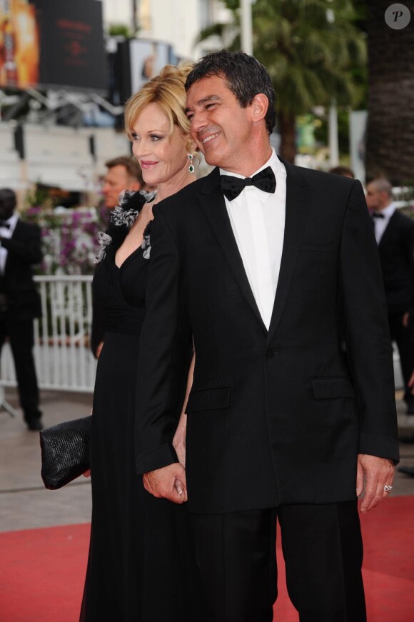Melanie Griffith et Antonio Banderas lors de la cérémonie d'ouverture du 64ème Festival de Cannes, le 11 mai 2011.