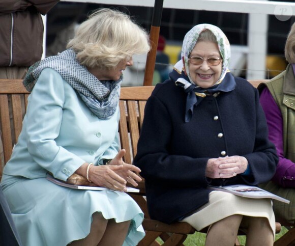 La reine Elizabeth II et Camilla très en forme au Royal Windsor Horse Show, le 12 mai 2011.