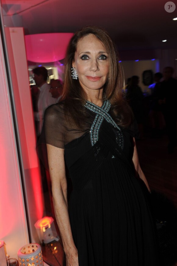 Marisa Berenson à la soirée Dior organisée e partenariat avec le magazine Elle le 20 mai 2011 à l'hôtel Eden Roc