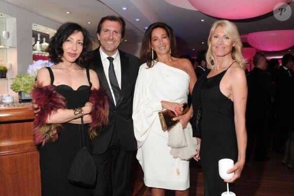 Christophe Lambert, Madame Toledano et Marie Sara à la soirée Dior Elle le 20 mai 2011 à l'Eden Roc