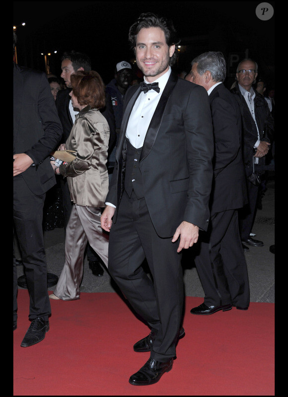 Edgar Ramirez après la cérémonie de clôture du festival de Cannes et la remise des prix le 22 mai 2011