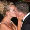 Michael Bublé et sa femme Luisana Lopilato lors de leur cérémonie de mariage à Buenos Aires le 2 avril 2011 en Argentine.