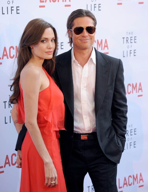 Angelina Jolie et Brad Pitt à l'occasion de l'avant-première hollywoodienne de The Tree of Life, dans l'enceinte du Bing Theatre de Los Angeles, le 24 mai 2011.