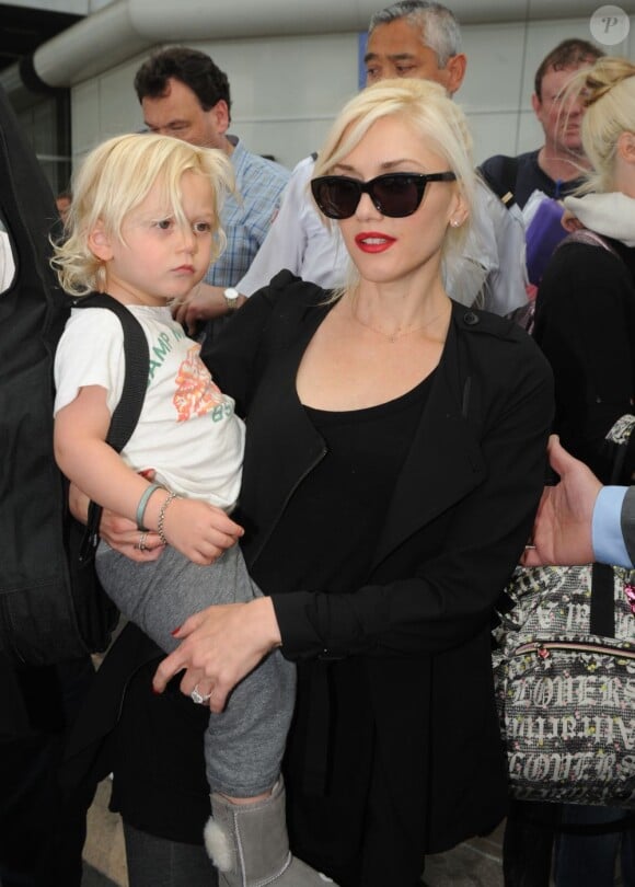 Gwen Stefani avec le jeune Zuma, Nice, 12 mai 2011