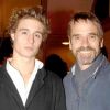 Jeremy Irons et son fils Max en 2006