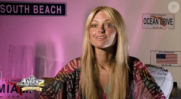 Caroline dans les Anges de la télé réalité Miami Dreams le mardi 31 mai 2011 sur  NRJ 12.