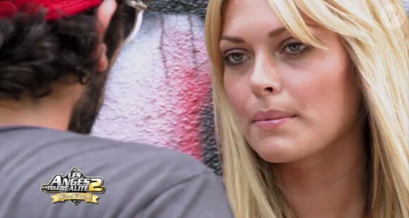 Caroline dans les Anges de la télé réalité Miami Dreams le mardi 31 mai 2011 sur  NRJ 12.