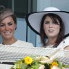 Kate et la princesse Eugenie, inséparables, au Derby d'Epsom, le 4 juin 2011.