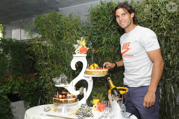Le 3 juin 2011, à deux jours de sa finale et de son sixième sacre à Roland-Garros, Rafael Nadal fêtait son 25e anniversaire. Le cadeau allait suivre.