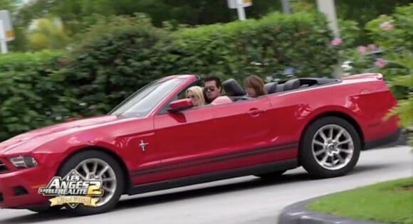 Jonathan, Daniela et Caroline dans la voiture dans les anges de la télé réalité : Miami Dreams, le mercredi 8 juin 2011 sur NRJ 12.