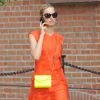 Karolina Kurkova dans les rues de New York avec un look color bloc à tomber ! Le 7 juin 2011
