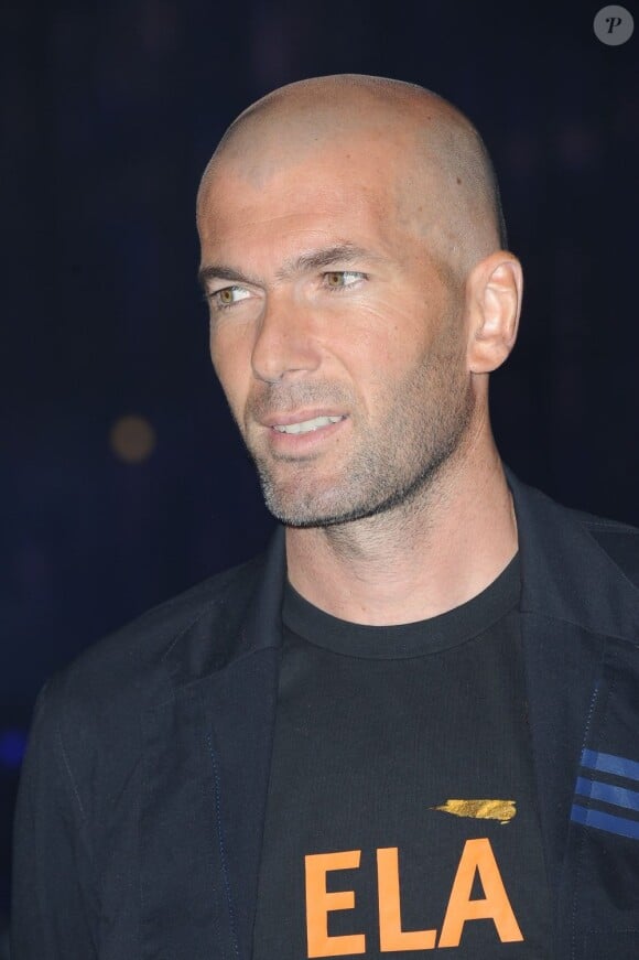 Zinedine Zidane lors du 4e Prix de l'Ambassadeur ELA au musée du Quai Branly à Paris le 8 juin 2011