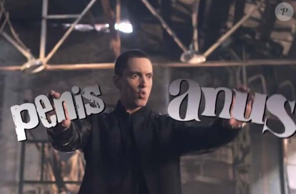 Images extraites du clip Fast Lane de Bad Meets Evil, duo formé par Royce Da 5'9" et Eminem, juin 2011.