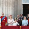 La princesse Catherine Middleton, le prince William, la reine Elizabeth II, le prince Philip, la duchesse de Cornouailles Camilla Parker Bowles, le prince Harry et d'autres membres de la famile royale lors du Trooping the Colour, célébration de l'anniversaire de la reine Elizabeth II, à Londres le 11 juin 2011