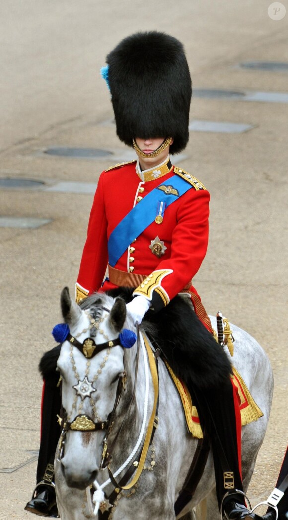 Le prince William, duc de Cambridge, lors du Trooping the Colour, célébration de l'anniversaire de la reine Elizabeth II, à Londres le 11 juin 2011