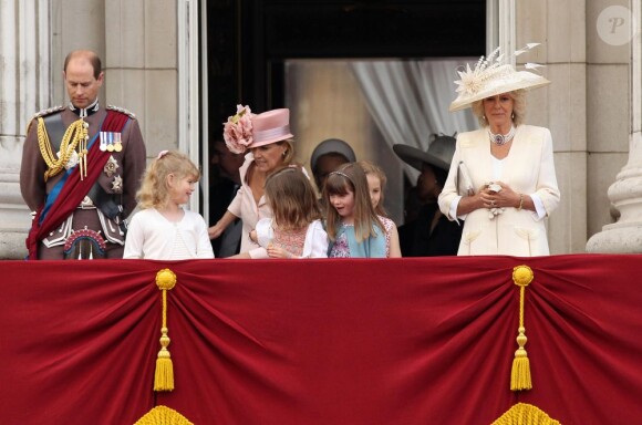 Camilla Parker Bowles lors du Trooping the Colour, célébration de l'anniversaire de la reine Elizabeth II, à Londres le 11 juin 2011