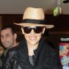 Kylie Minogue se rend à l'aéroport de Sydney après quelques jours passés dans son pays d'origine le 12 juin 2011