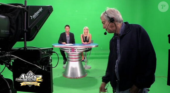 Caroline fait des essais d'animatrice dans Les Anges de la télé-réalité : Miami Dreams diffusée le mercredi 15 juin 2011