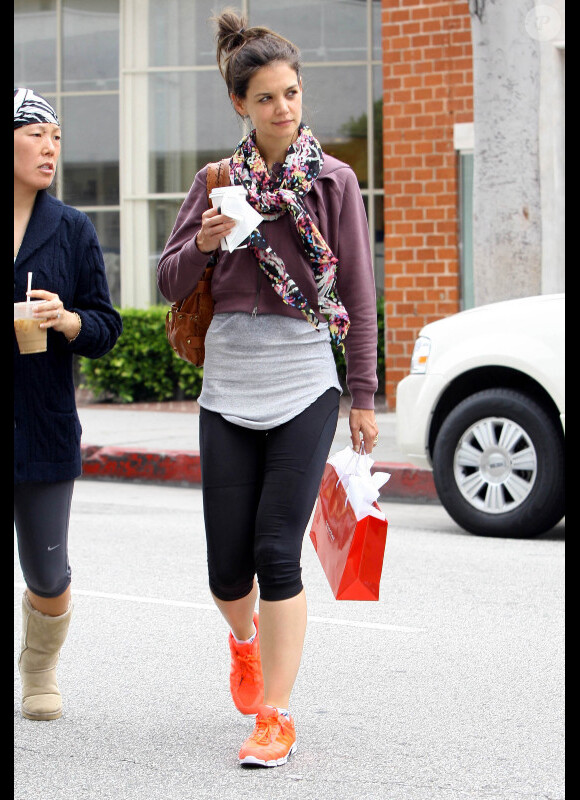 Katie Holmes se fait une silhouette de rêve en faisant régulièrement de la gym. Beverly Hills, le 14 juin 2011