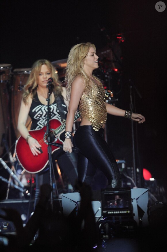 Shakira en concert à Paris Bercy le 14 juin 2011
