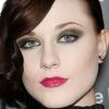 Noir corbeau, roux, blond... Evan Rachel Wood change de coiffure et de couleur de cheveux en un clin d'oeil !