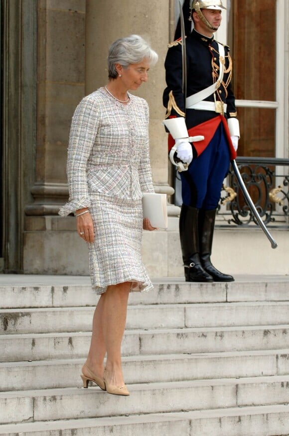 Les tailleurs jupes font partie intégrante de la garde-robe de Christine Lagarde. 