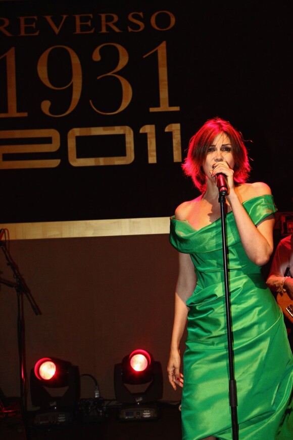Helena Noguerra a donné un concert lors de la soirée organisée par Jaeger-LeCoultre pour fêter les 80 ans de sa célèbre montre Reverso. Paris, 28 juin 2011
