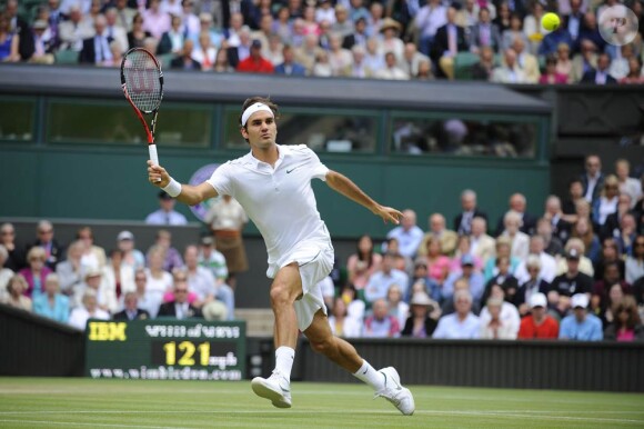 Jo-Wilfried Tsonga a triomphé le 29 juin 2011 de Roger Federer en quart de finale à Wimbledon, dont il atteint pour la première fois la demi-finale.