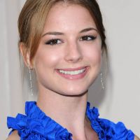 Emily VanCamp, de Brothers and Sisters, prend sa revanche