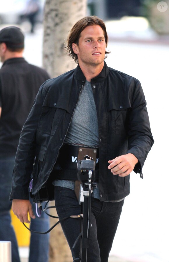 Avec sa gueule d'ange et son corps musclé, Tom Brady a tout d'un mannequin ! Los Angeles, 15 juin 2011